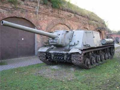 Советская самоходно-артиллерийская установка класса истребитель танков ИСУ-122