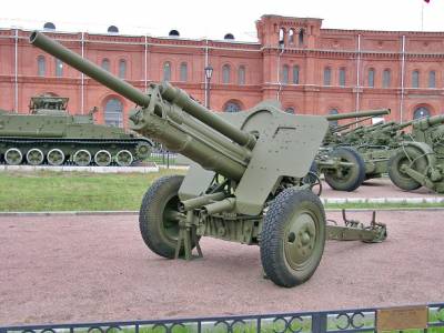 Советская 76.2-мм дивизионная пушка УСВ обр.1939г.