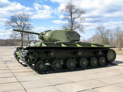 Советский тяжёлый танк КВ-1С (скоростной).